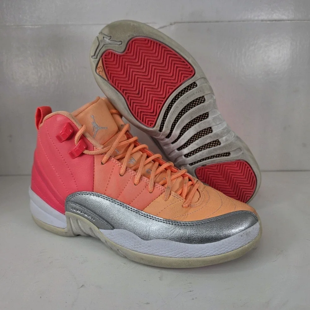 Jordan 12 Retro GS Sunrise Hot Punch Pink Orange‎ 510815-601 Size 6Y Women 7.5